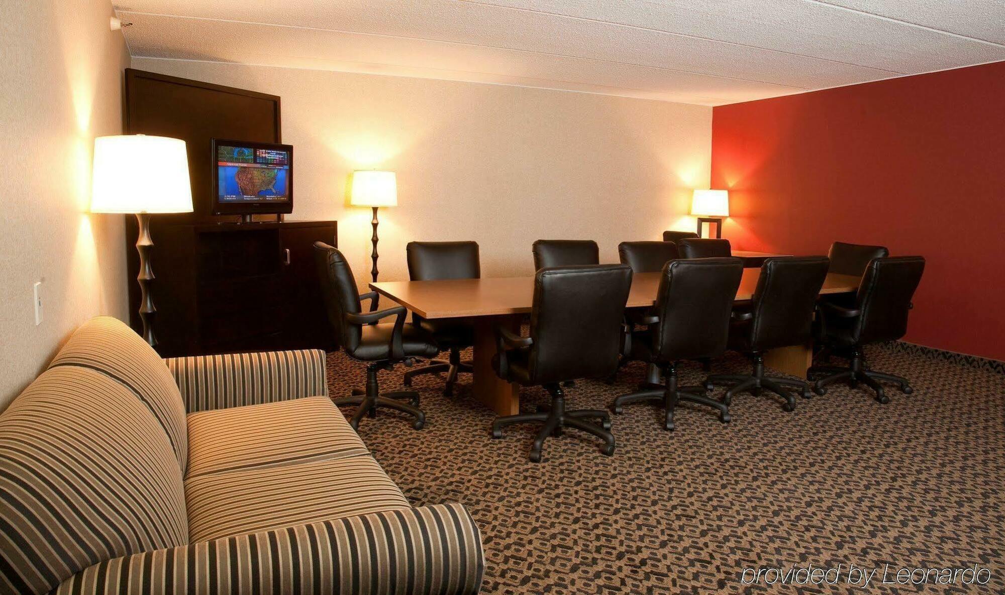 Mankato City Center Hotel Удобства фото